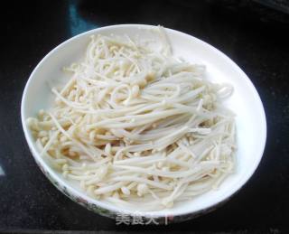 铁板培根金针菇卷的做法步骤：2