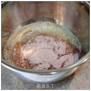可以吃的玫瑰-----玫瑰纸杯蛋糕的做法步骤：1