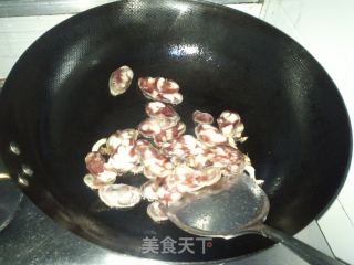 淮山药炒腊肠的做法步骤：2