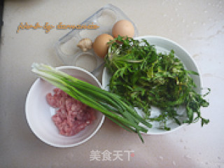 荠菜肉末煎蛋的做法步骤：1