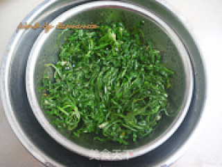 荠菜肉末煎蛋的做法步骤：3