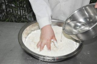 无矾油条的制作工艺的做法步骤：2