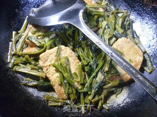 菜蕻干梗烧素鸡的做法步骤：12
