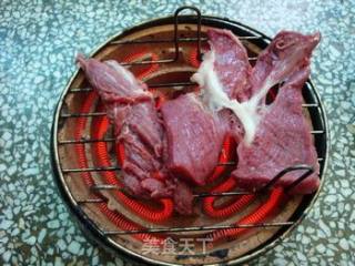 橄榄树皮剁生——民族特色美食的做法步骤：5