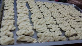 奶香脆麻花的做法步骤：4