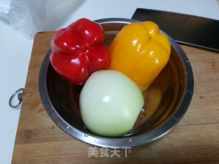 【吐司披萨】——营养早餐简单做的做法步骤：1