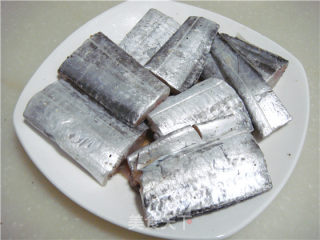 刀鱼烧白菜（带鱼炖白菜）的做法步骤：5