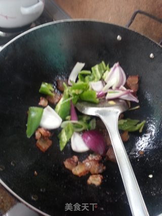 笋干炒腊肉的做法步骤：7