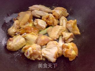 辣椒炒鸡翅的做法步骤：3