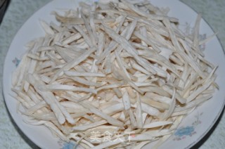 蒜香干煸杏鲍菇的做法步骤：2