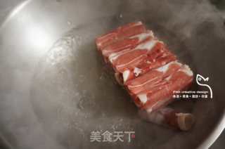 孜然大盘羊肉的做法步骤：1