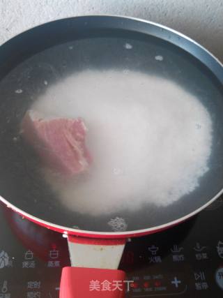 皮蛋瘦肉粥的做法步骤：2