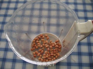 牛奶花生浆的做法步骤：1