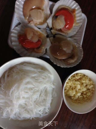 蒜蓉蒸扇贝的做法步骤：1