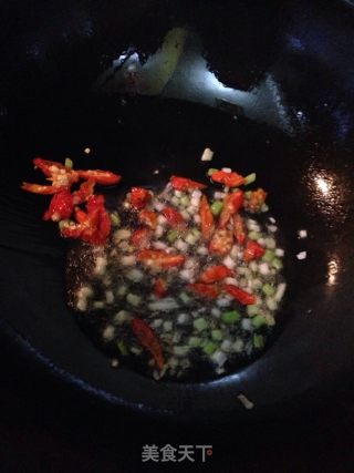 花生拌红根菠菜的做法步骤：10