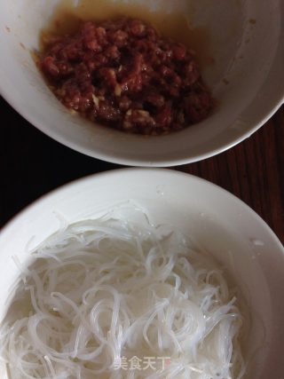 蚂蚁上树的做法步骤：1