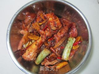 脱骨猪肘的做法步骤：5
