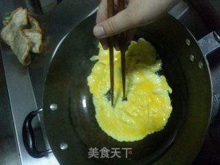 平菇鸡蛋的做法步骤：3