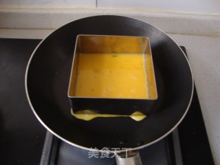 培根鸡蛋三明治的做法步骤：2