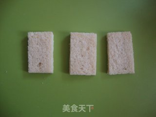 培根鸡蛋三明治的做法步骤：3
