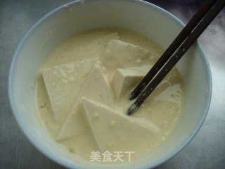 焦熘豆腐的做法步骤：4