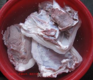 DIY自制广式腊肠的做法步骤：1