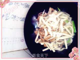 干炒豆皮的做法步骤：5