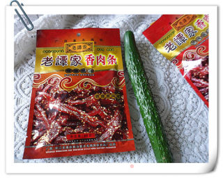 肉脯芝麻瓜条的做法步骤：1