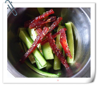 肉脯芝麻瓜条的做法步骤：4