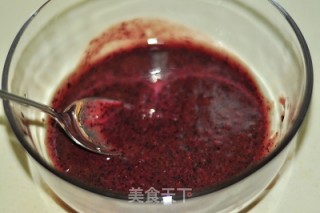 蓝樱桃朗姆酒冰淇淋的做法步骤：4