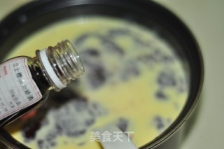 蓝樱桃朗姆酒冰淇淋的做法步骤：8