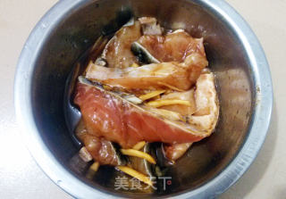 鱼腩煲仔饭的做法步骤：4