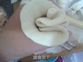 比饺子还好吃的——东北酸菜猪肉馅饼的做法步骤：7