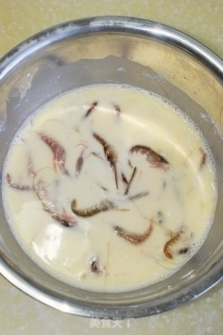 【油炸小甲虾】---味鲜补钙的迷你版小龙虾的做法步骤：4