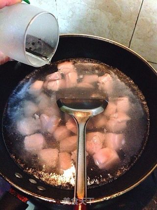 美味红烧肉的做法步骤：2