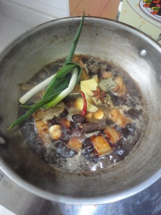 好吃不油腻的【红烧肉】的做法步骤：7