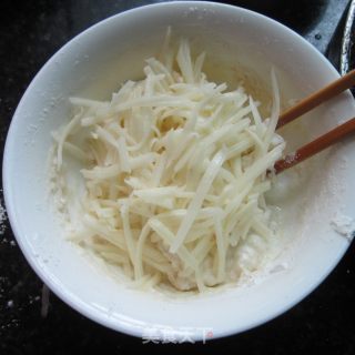 香脆土豆丝炸粑的做法步骤：5