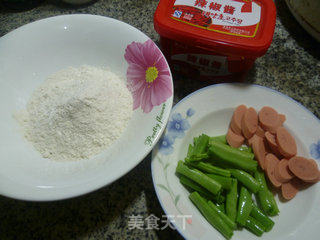 梅豆火腿肠炒面疙瘩片的做法步骤：1