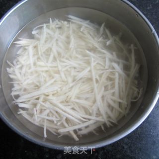 香辣地瓜丝的做法步骤：4