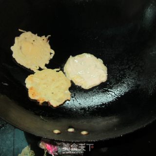 土豆丝煎饼的做法步骤：8