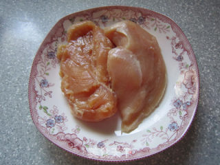 竹荪鸡脯肉丸汤的做法步骤：4