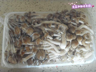 耗油蟹味菇的做法步骤：1