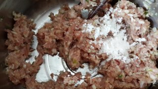 韭黄菌菇煎饺的做法步骤：5