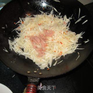 白萝卜火腿丝的做法步骤：7