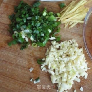 剁椒鱼头的做法步骤：3