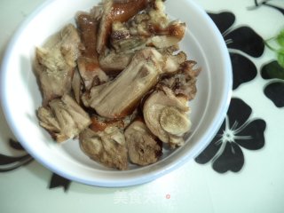 回锅烤鸭的做法步骤：1