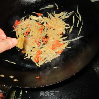 土豆丝咖喱饭的做法步骤：5