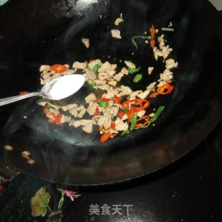 白萝卜丝炒肉－－咖喱香的做法步骤：4