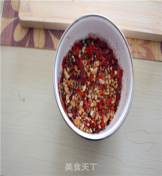 陕味辣油炝莲菜的做法步骤：8