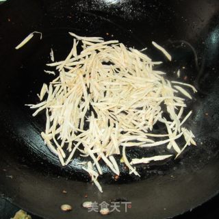 红薯丝煎蛋的做法步骤：4